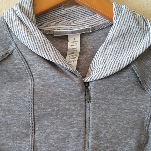 Lululemon Athletica - Picture 2 of 8